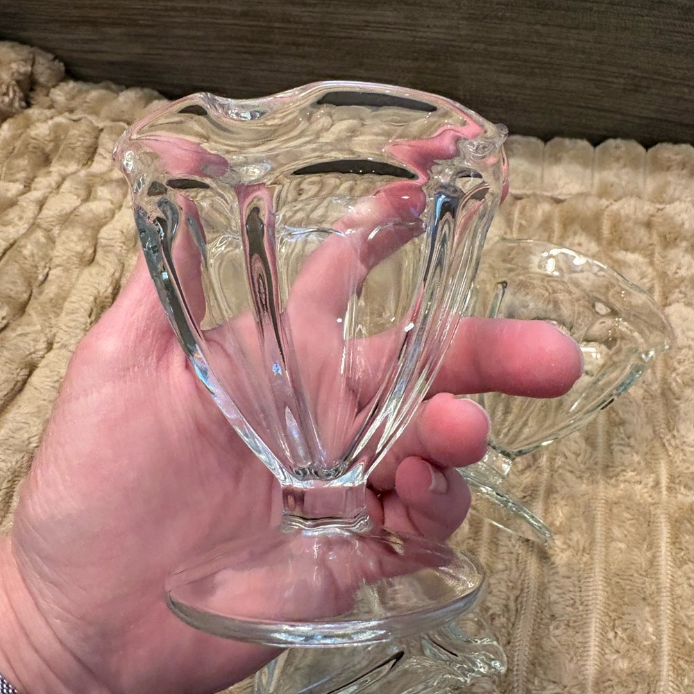 (Set of 4) Vintage/Old fashioned Dessert Sundae Cups